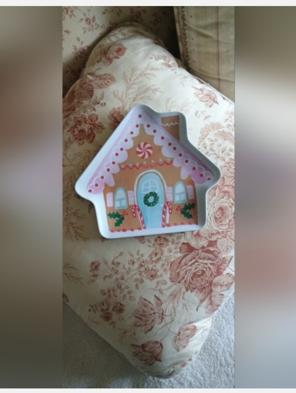 Set Of 4 Holiday Gingerbread House Decorative Plates - Picture 2 of 2